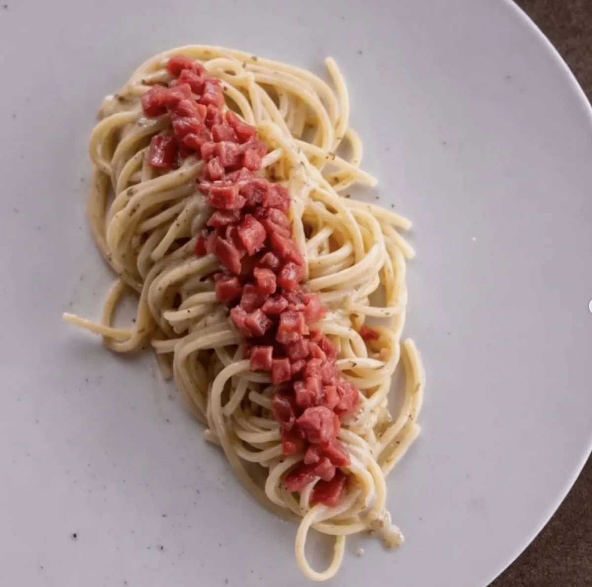 Cacio e pepe avec tartare de bœuf